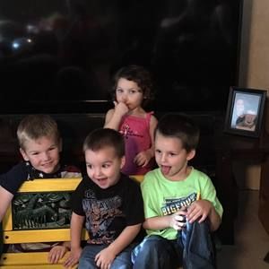 Meet your Posher, Travis